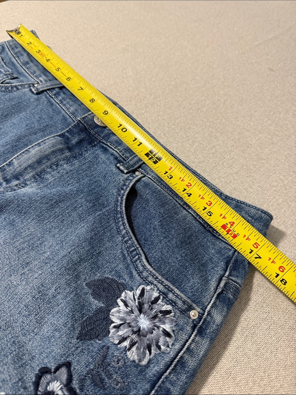 Style & Co Blue Denim Embroidered Floral Skirt Size 8 - Picture 10 of 13